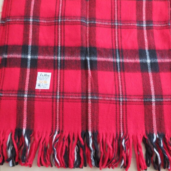 Vintage Acrylic Throw Blanket Red Tartan Plaid Fringe 54" x 50" Camp Lap Stadium - Picture 5 of 8